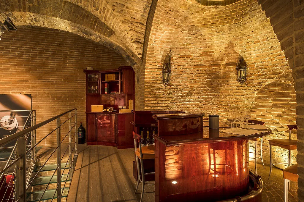 Grand Hotel Continental Siena - Starhotels Collezione 5*,